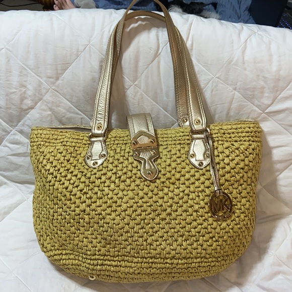 RARE Like new Michael Kors Straw Wicker raffia Shoulder Bag x large - Picture 4 of 16